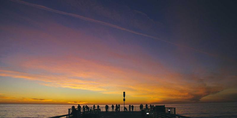 从通用到卓越：中国礼物进阶之路，企业礼品定制如何彰显文化自信与商业智慧