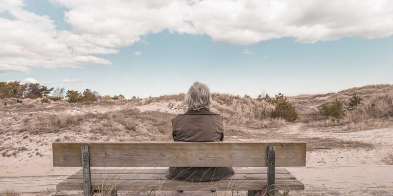 生肖文化高端定制礼品：融合传统智慧与个人印记的特色商品